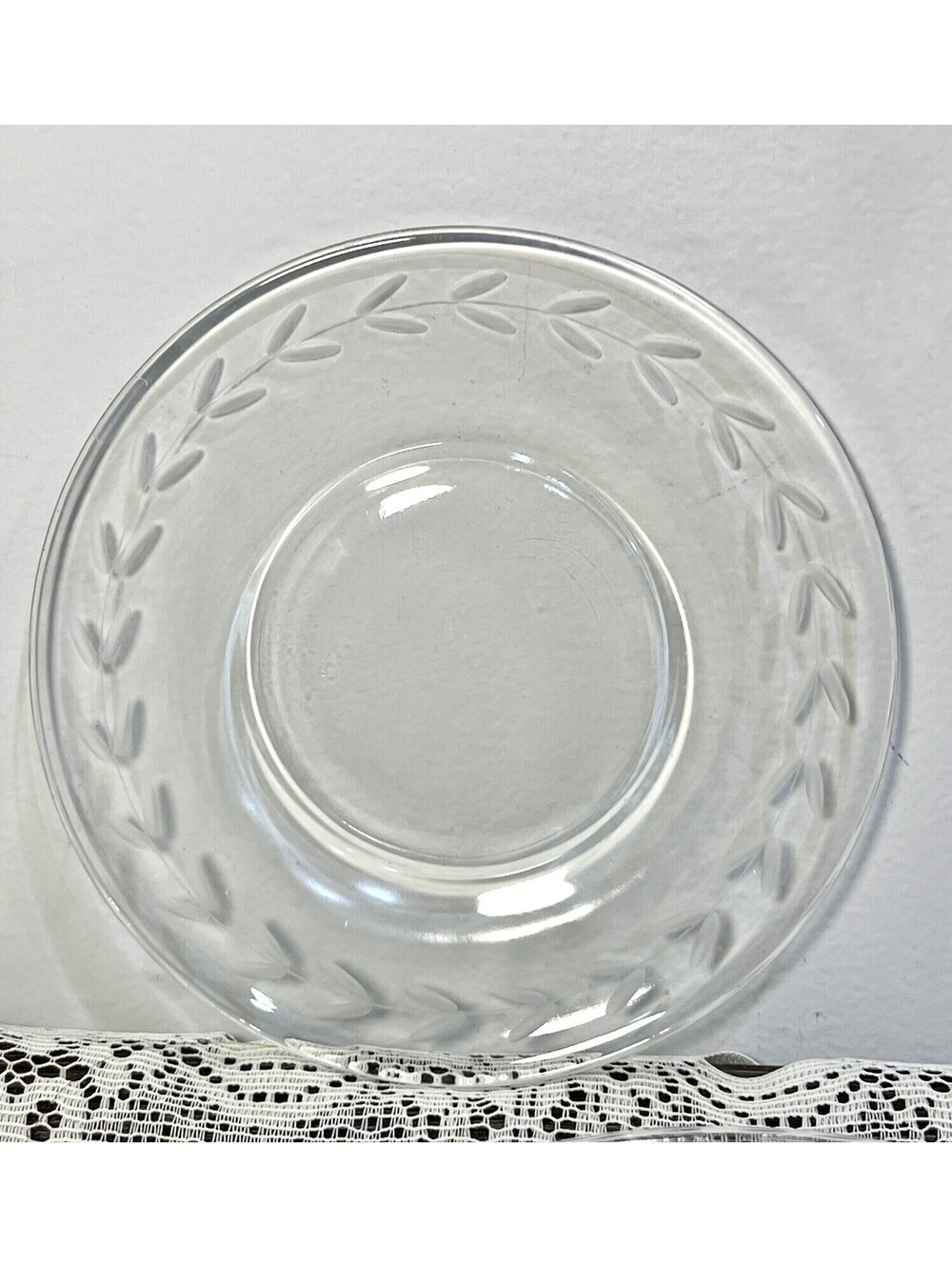 Set Of 6 Vintage Fostoria Etched Laurel Leaf Salad Dessert Bread Plates 6.25"